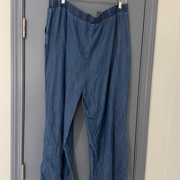 Jones New York Signature Ankle Pants - Picture 4 of 4
